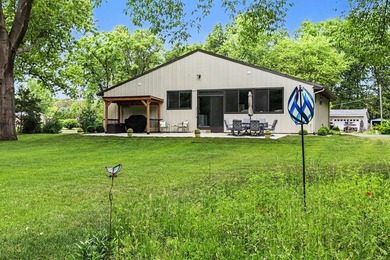 Absolutely pristine contemporary ranch in Belle Brook - photo 34