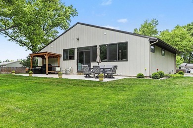 Absolutely pristine contemporary ranch in Belle Brook - photo 36