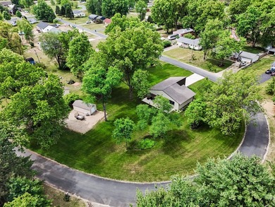 Absolutely pristine contemporary ranch in Belle Brook - photo 39