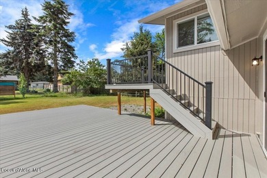 Beautifully updated 4-bedroom, 2.5-bath tri-level home in one of - photo 40