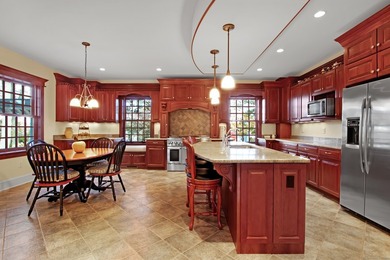 First time being offered is 21 Grove, an exquisite property - photo 12