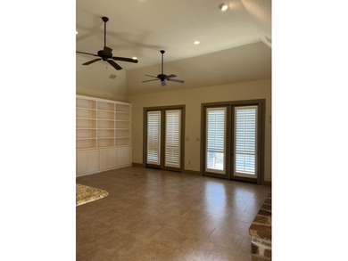 Very nice stand-alone home in desirable Comanche Trace - photo 12