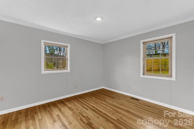 Outstanding location in North Asheville near lovely Beaver Lake - photo 13