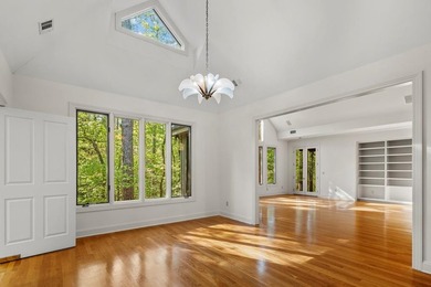 Designed and built by renowned Columbus builder Hal Averett - photo 14
