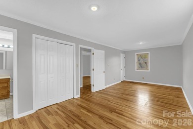 Outstanding location in North Asheville near lovely Beaver Lake - photo 14