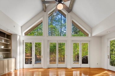 Designed and built by renowned Columbus builder Hal Averett - photo 16