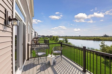 Experience the perfect blend of new construction quality and the - photo 17