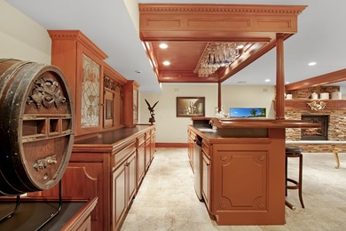 First time being offered is 21 Grove, an exquisite property - photo 25