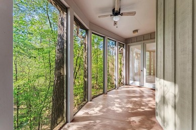 Designed and built by renowned Columbus builder Hal Averett - photo 26