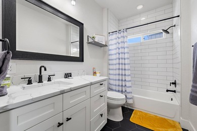 Motivated seller! Located in the heart of Kingsland, this single - photo 27