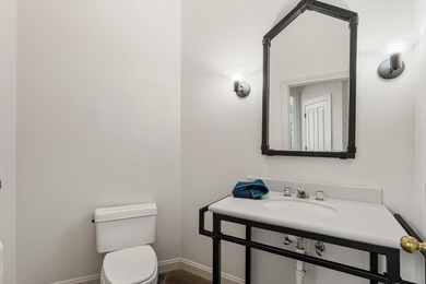 Designed and built by renowned Columbus builder Hal Averett - photo 31