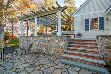 First time being offered is 21 Grove, an exquisite property - photo 38