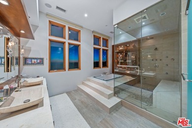Jaw-dropping ocean views from this architectural masterpiece - photo 8