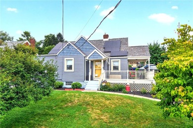 Spacious 3 Bedroom on Fabulous Corner Lot offering exceptional - photo 1