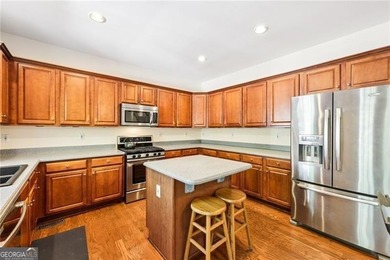 This beautiful home located on a cul-de-sac backs up to a - photo 22