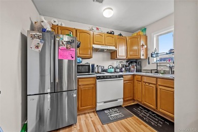 This well-designed two-unit property offers a flexible layout - photo 22