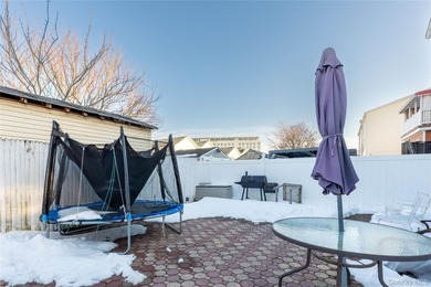 This well-designed two-unit property offers a flexible layout - photo 27