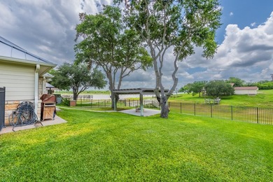 STUNNING CUSTOM WATERFRONT HOME IN THE PRESTIGIOUS CARMEL HILLS - photo 38