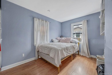 Charming and cozy starter home with very low taxes! This lovely - photo 11