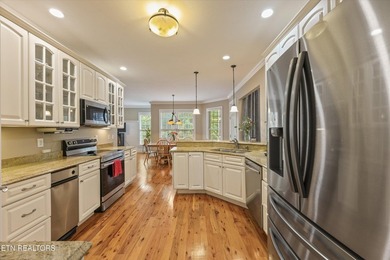 We are pleased to present a unique opportunity to view 430 Oak - photo 14