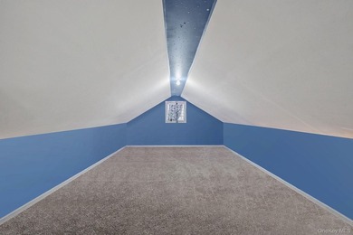 Charming and cozy starter home with very low taxes! This lovely - photo 15