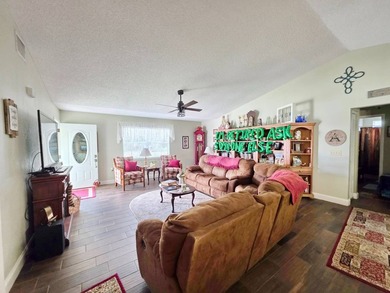 Treasure Island - Immaculate Pool Home on Double Lot - photo 17