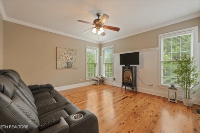 We are pleased to present a unique opportunity to view 430 Oak - photo 19