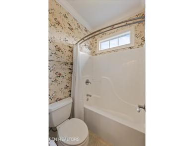 We are pleased to present a unique opportunity to view 430 Oak - photo 28