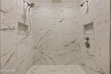 We are pleased to present a unique opportunity to view 430 Oak - photo 46