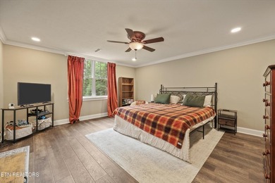 We are pleased to present a unique opportunity to view 430 Oak - photo 47