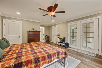 We are pleased to present a unique opportunity to view 430 Oak - photo 48