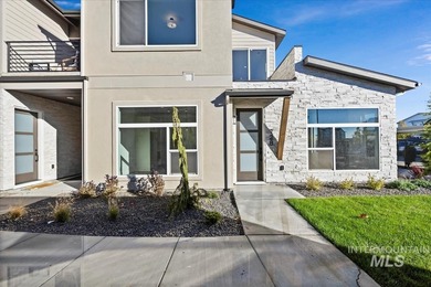 (private lake, pond, creek) Townhome/Townhouse For Sale in Star Idaho