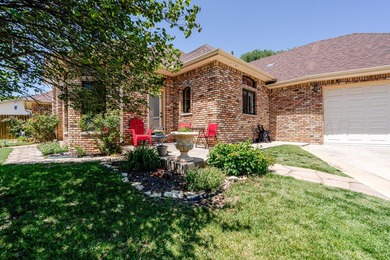 Gorgeous 2-story home with a brand new class 4 roof. This - photo 3