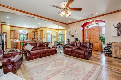 Gorgeous 2-story home with a brand new class 4 roof. This - photo 7