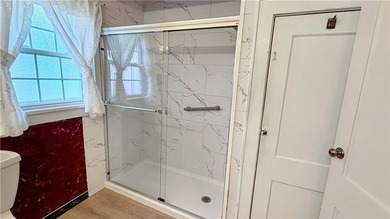 Welcome to 1894 Bryndale Ave, a well-maintained home in Moon - photo 9