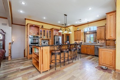 Gorgeous 2-story home with a brand new class 4 roof. This - photo 10