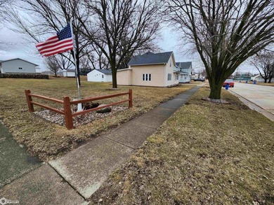 Welcome to this inviting 3-bedroom home featuring a spacious