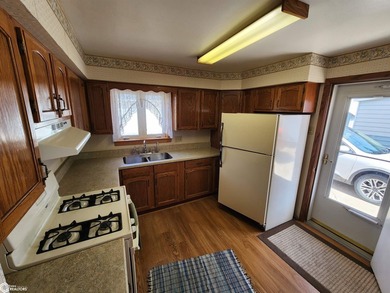 Welcome to this inviting 3-bedroom home featuring a spacious