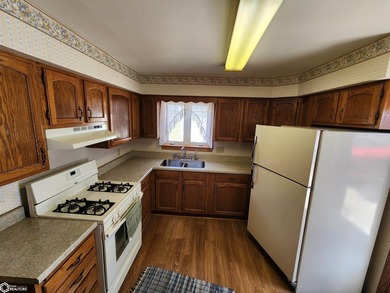 Welcome to this inviting 3-bedroom home featuring a spacious