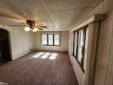 Welcome to this inviting 3-bedroom home featuring a spacious