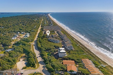 3-bedroom updated condo in Genesis featuring ocean views and a - photo 8