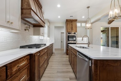 Welcome to this stunning new construction home featuring luxury - photo 10
