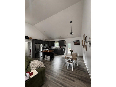 Like new and move-in Ready! This beautiful 3 bed 2 bath home was - photo 6