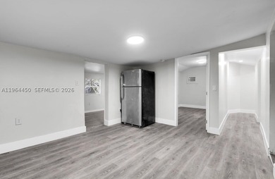 DUPLEX FOR SALE. Great opportunity to own a well-maintained - photo 8