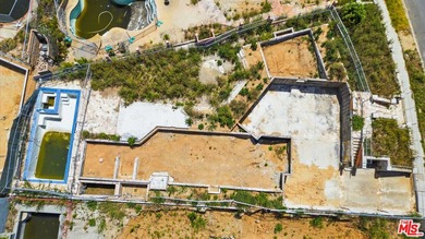 Set within the highly coveted Huntington enclave of the Pacific - photo 11