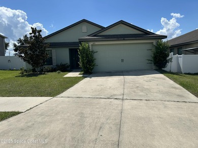 Lake Marie Home For Sale in Dundee Florida
