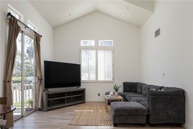 Tucked within the Chambray community of Ladera Ranch, this - photo 3
