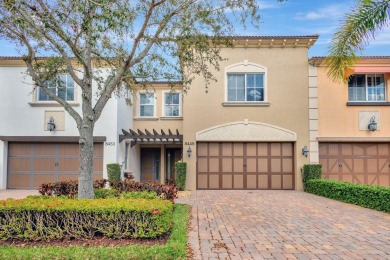 Lake Townhome/Townhouse For Sale in West Palm Beach, Florida