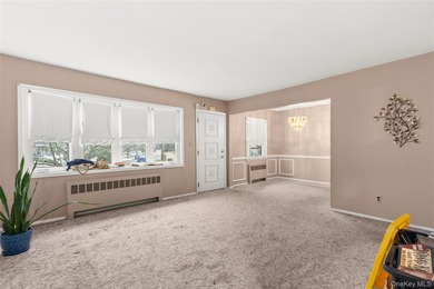 Welcome to this charming and spacious 3-bedroom 2-bathroom - photo 5