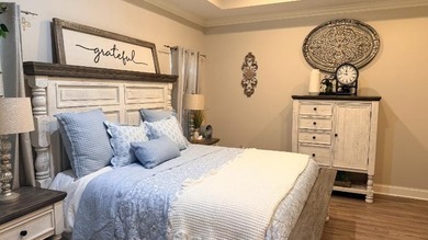 This six year old home is ready for its new owners. A Beautiful - photo 18